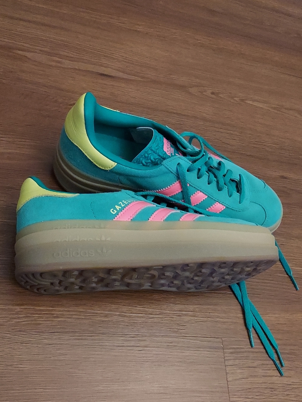 adidas Women’s Green Pink Gazelle Sneakers - Picture 5 of 7